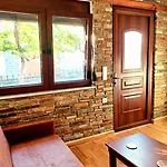 Apartamento Petroula Pozar *